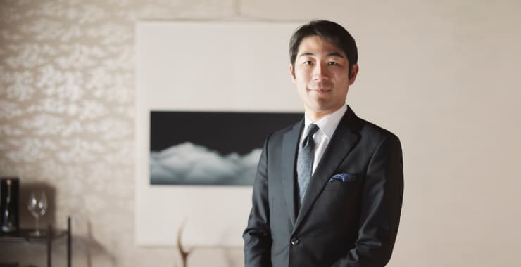 北原对马担任董事长。