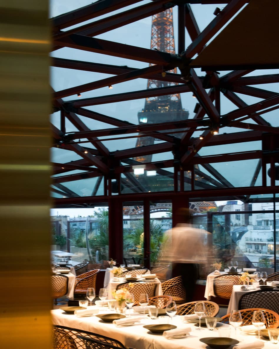 影子餐厅 - 凯·布朗利码头